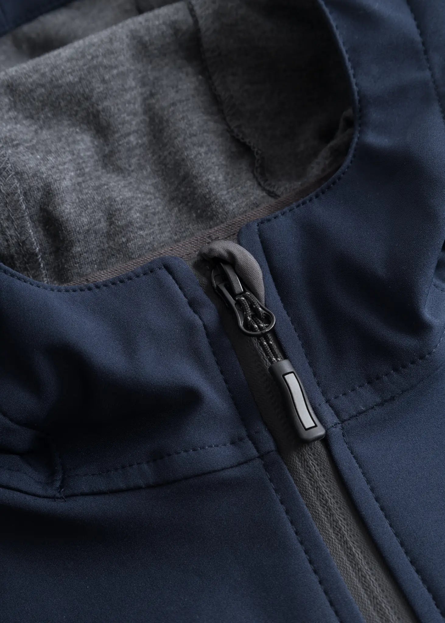 all-groups Women's Light Softshell Jacket