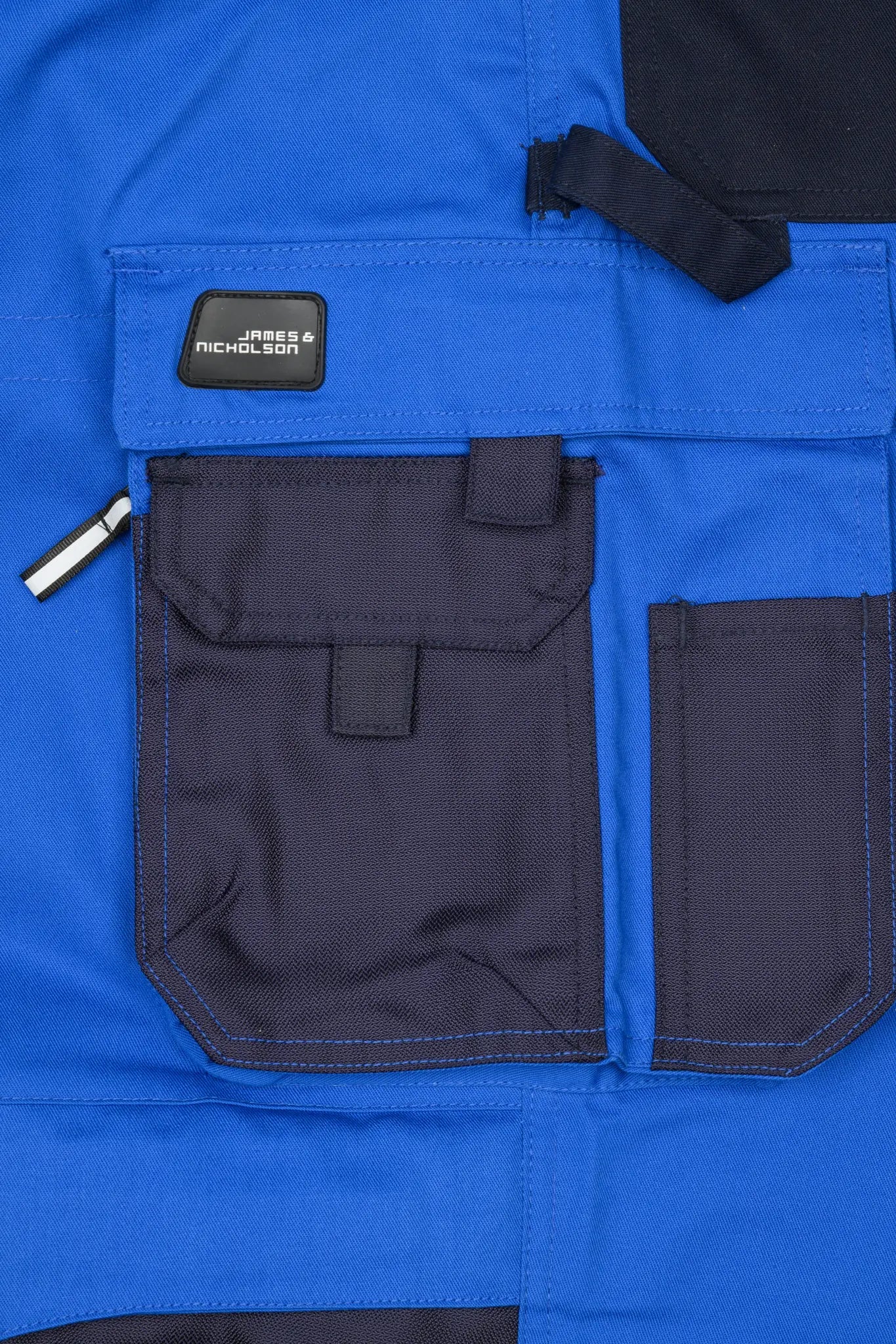 89b68699e90b448089db3968dca714de