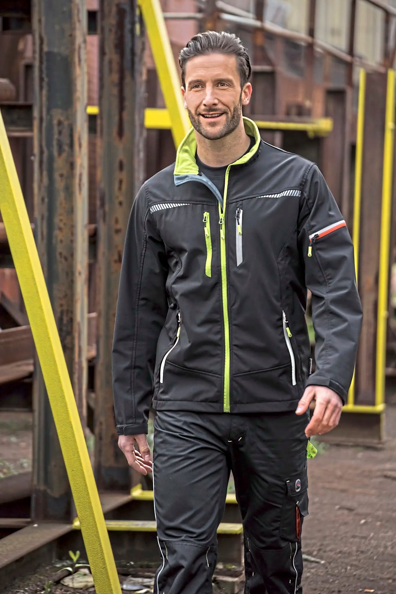 all-groups Men's Softshell Jacket