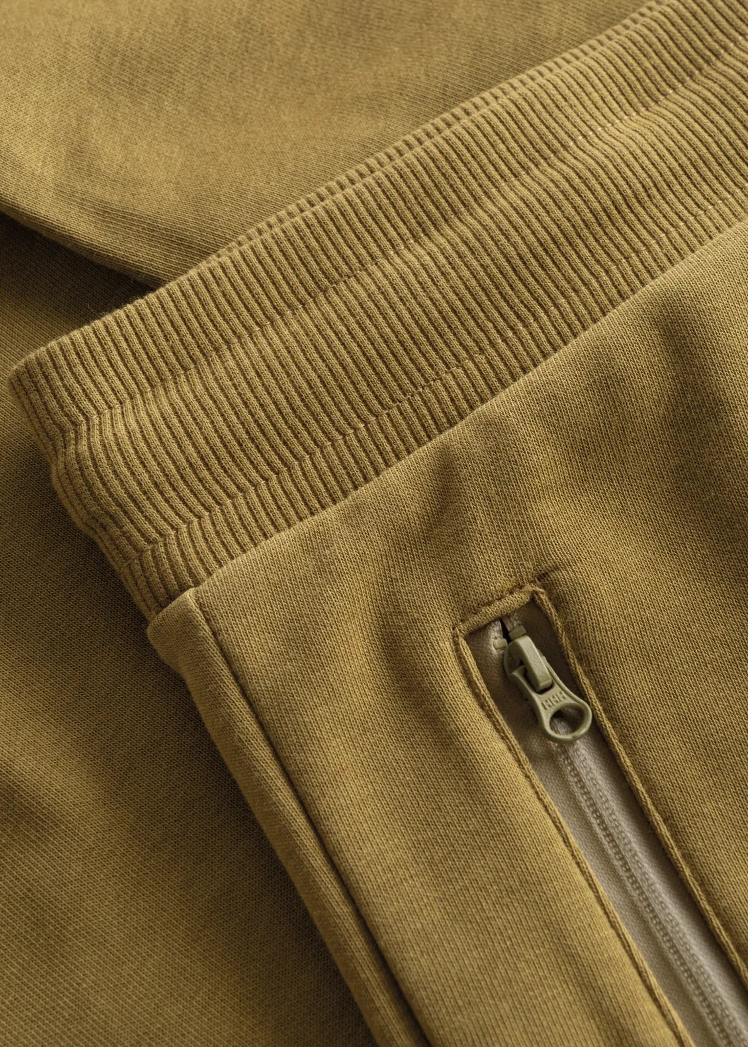 b6565b986270b9610334434af58ad242