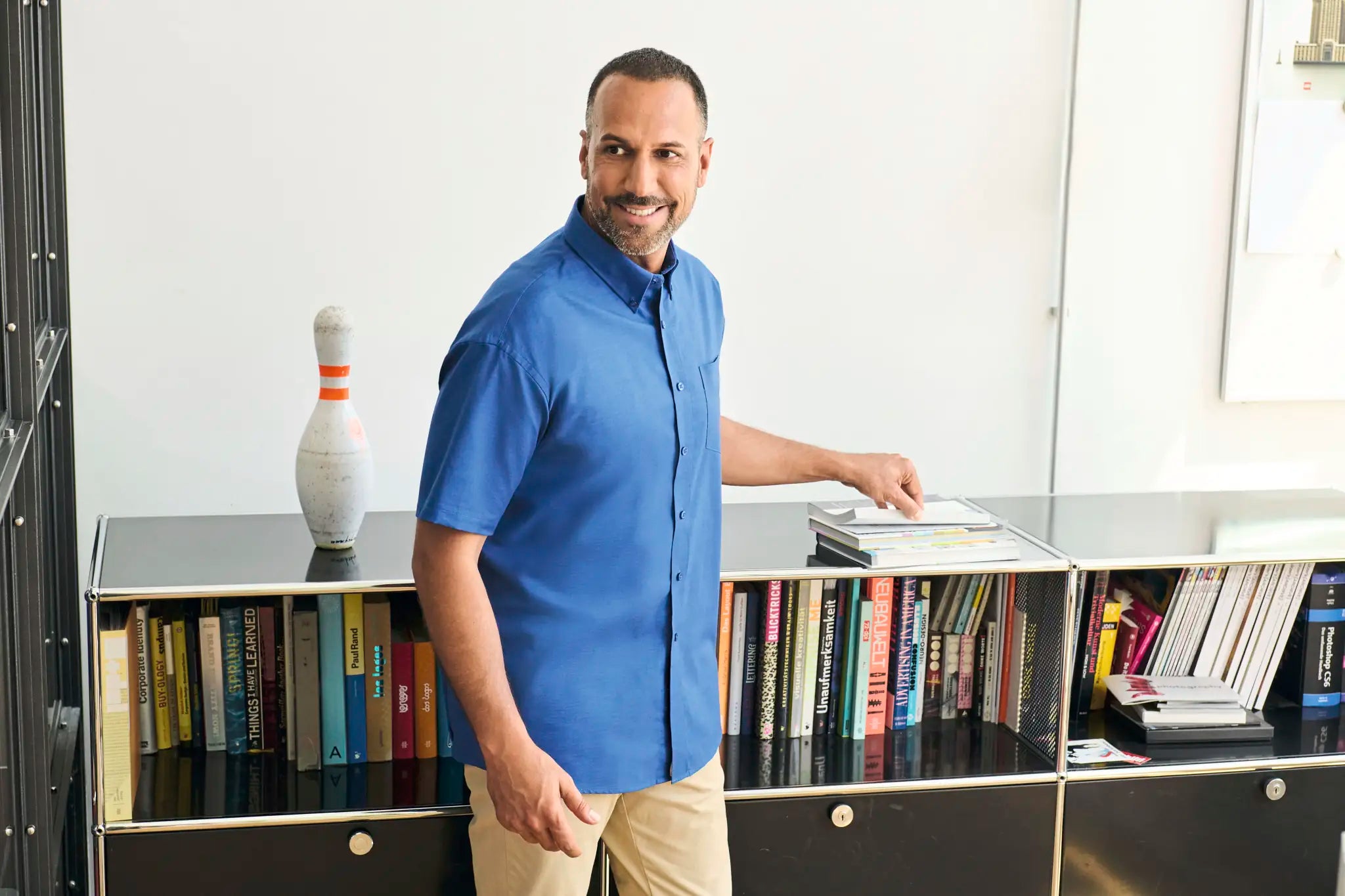 all-groups Men's Short Sleeve Classic Oxford Shirt