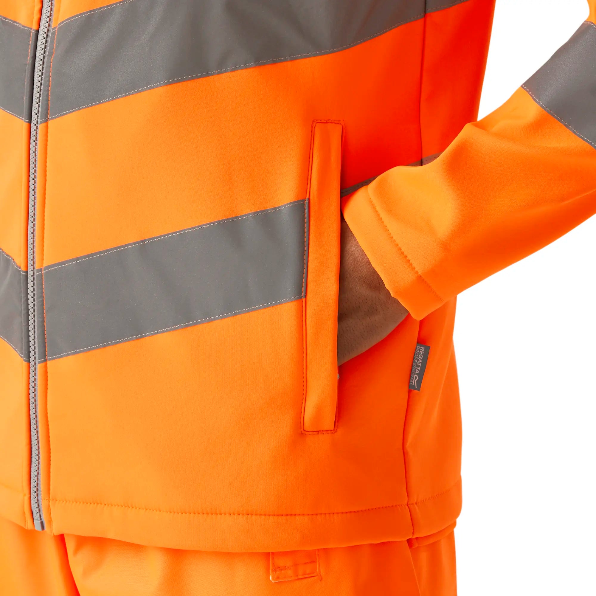 b10a86ce857547236c575bc9c9184e0b